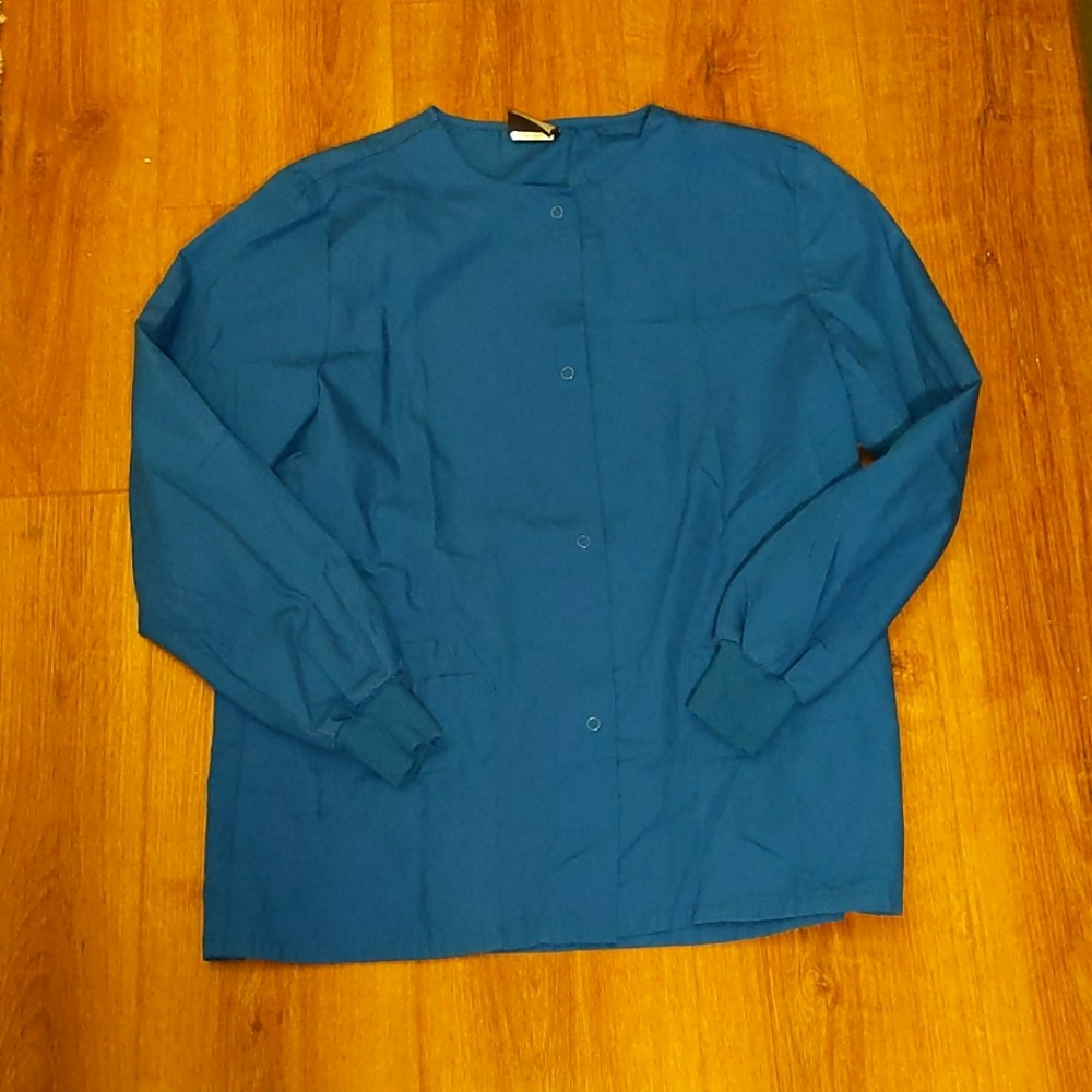 Scrub coat